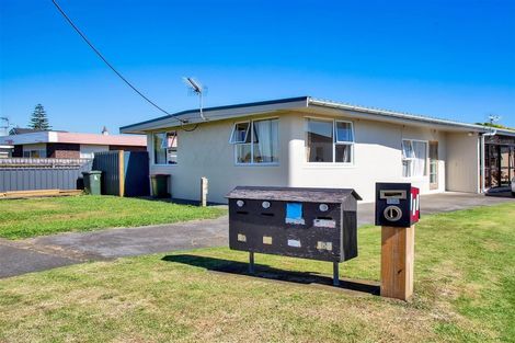 Photo of property in 1/15 Rimu Street, New Lynn, Auckland, 0600