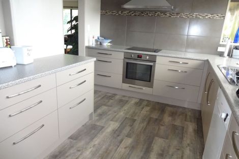 Photo of property in 21 Victory Street, Welcome Bay, Tauranga, 3112