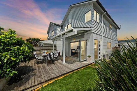 Photo of property in 5/103 Swanson Road, Henderson, Auckland, 0610