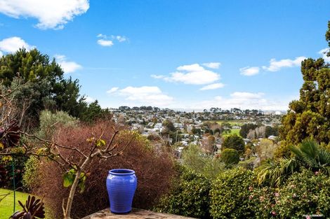 Photo of property in 257 Sunset Road, Sunnynook, Auckland, 0632