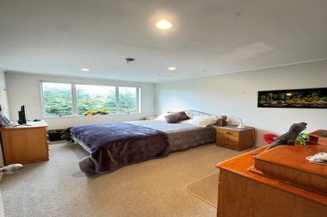 Photo of property in 1 Olwyn Place, Greenhithe, Auckland, 0632