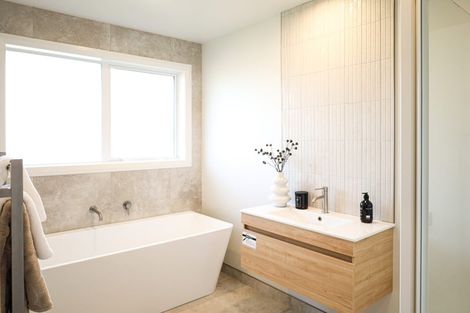 Photo of property in 40 James Line, Kelvin Grove, Palmerston North, 4414