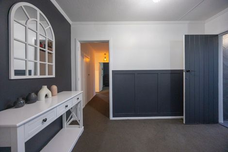 Photo of property in 17 Winchester Street, Awapuni, Palmerston North, 4412