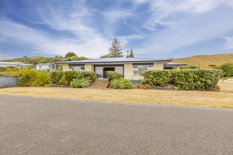 Photo of property in 62 Beach Road, Porangahau, 4293
