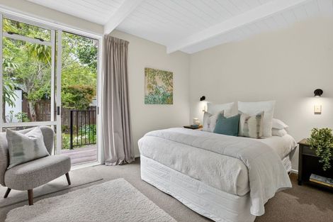 Photo of property in 55 Hillcrest Avenue, Hillcrest, Auckland, 0627