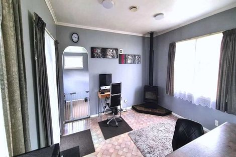 Photo of property in 77 Puriri Street, Gonville, Whanganui, 4501