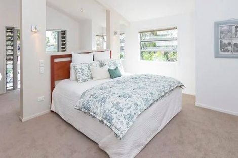 Photo of property in 1/58 Hattaway Avenue, Bucklands Beach, Auckland, 2012
