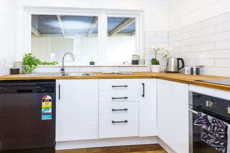 Photo of property in 5b William Booth Grove, Trentham, Upper Hutt, 5018