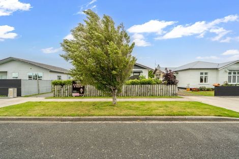 Photo of property in 27 Lowe Street, Avenal, Invercargill, 9810