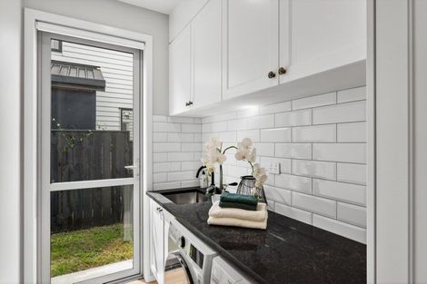 Photo of property in 20a Scott Road, Hobsonville, Auckland, 0616