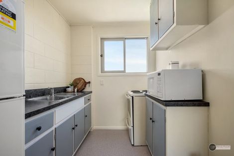 Photo of property in 9/19 Pirie Crescent, Moera, Lower Hutt, 5010