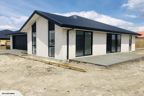 Photo of property in 10 Johnson Avenue, Amberley, 7410