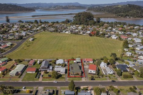 Photo of property in 13 Catherine Crescent, Whitianga, 3510