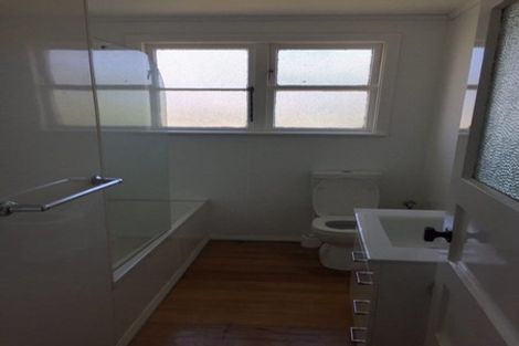 Photo of property in 125 Oxford Terrace, Epuni, Lower Hutt, 5011