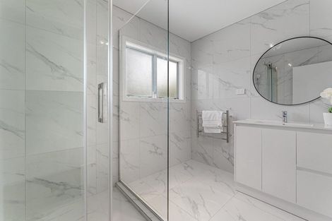 Photo of property in 7 Aden Place, Clendon Park, Auckland, 2103