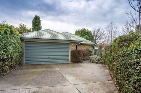 Photo of property in 3a Sealy Place, Bryndwr, Christchurch, 8053