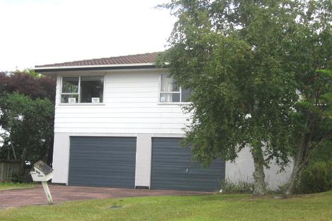 Photo of property in 16 Tableau Place, Totara Vale, Auckland, 0629