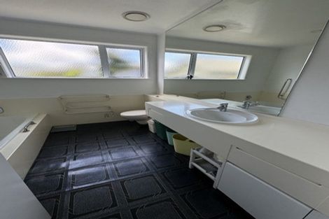 Photo of property in 26 Marsden Avenue, Karori, Wellington, 6012