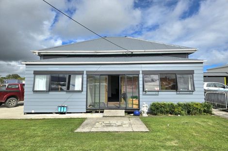 Photo of property in 6 Adderley Street, Westport, 7825