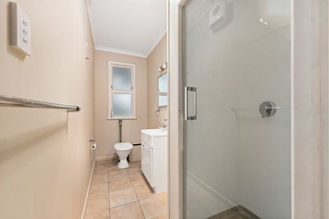 Photo of property in 15 Swansea Street, Hokowhitu, Palmerston North, 4410
