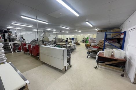 Photo of property in 166-170 Jackson Street, Petone, Lower Hutt, 5012