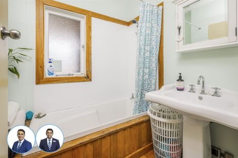 Photo of property in 14 Coronation Road, Mangere Bridge, Auckland, 2022