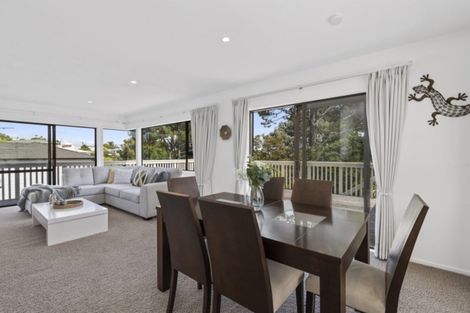Photo of property in 2/60 Killarney Avenue, Torbay, Auckland, 0630