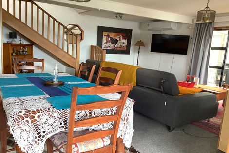 Photo of property in 2/92 Verran Road, Birkdale, Auckland, 0626