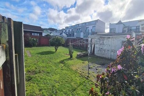 Photo of property in 37 Bay Street, Petone, Lower Hutt, 5012