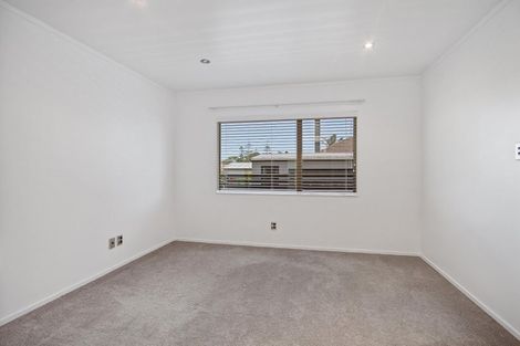 Photo of property in 114 Torkar Road, Clarks Beach, 2122