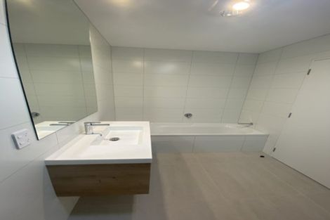 Photo of property in 2 Port Way, Rosehill, Papakura, 2113