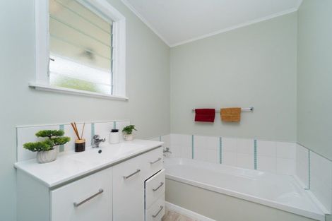 Photo of property in 11 Kingston Street, Awapuni, Palmerston North, 4412