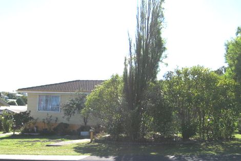 Photo of property in 140 Moire Road, West Harbour, Auckland, 0618