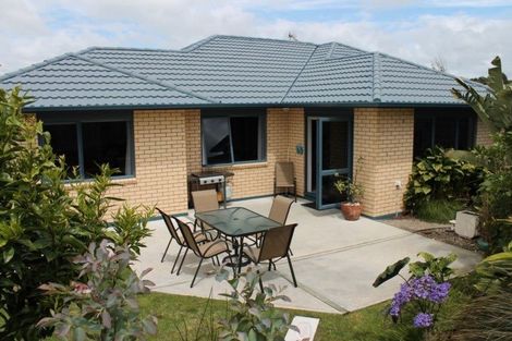 Photo of property in 8 Workman Way, Onerahi, Whangarei, 0110