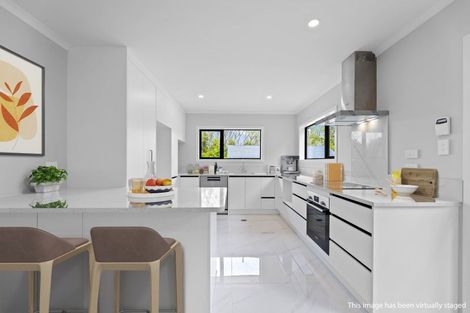 Photo of property in 9 Winnie Close, Acacia Bay, Taupo, 3330