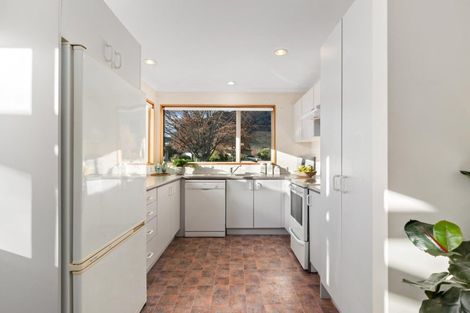 Photo of property in 32 Copper Beech Avenue, Frankton, Queenstown, 9300