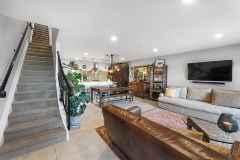 Photo of property in 24 Leneford Drive, East Tamaki, Auckland, 2013