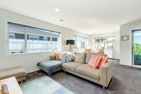 Photo of property in 37 San Priamo Place, Paraparaumu Beach, Paraparaumu, 5032