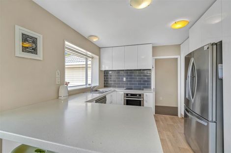 Photo of property in 2/141 Withells Road, Avonhead, Christchurch, 8042