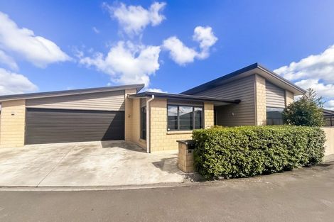 Photo of property in 86 Rosalie Terrace, Kelvin Grove, Palmerston North, 4414