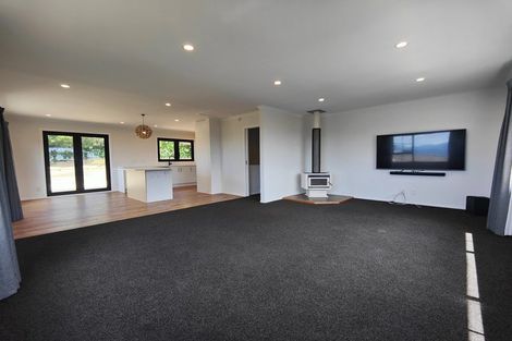 Photo of property in 17 Nalanda Crescent, Broadmeadows, Wellington, 6035