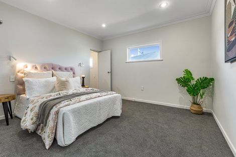 Photo of property in 22 Cliff Road, Papakura, 2110