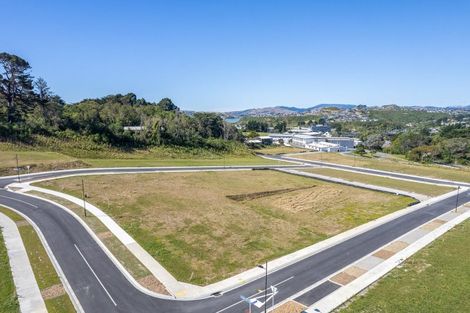 Photo of property in 9 Upper Main Drive, Kenepuru, 5022