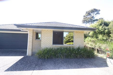 Photo of property in 70 Shelter Drive, Greenhithe, Auckland, 0632