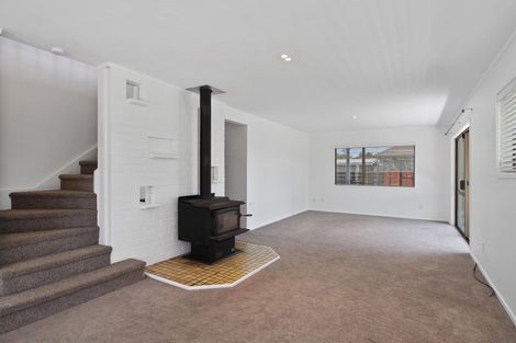 Photo of property in 114 Torkar Road, Clarks Beach, 2122