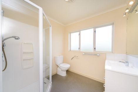 Photo of property in 1 Silkwood Place, Fitzherbert, Palmerston North, 4410