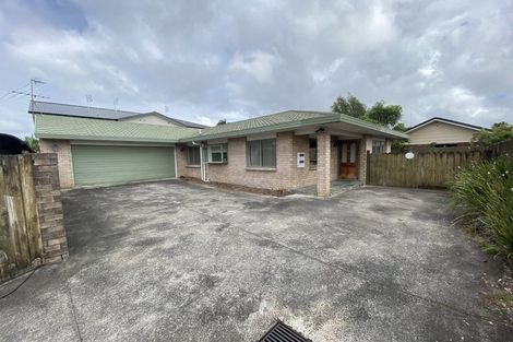 Photo of property in 2/5 Campbell Place, Papakura, 2110