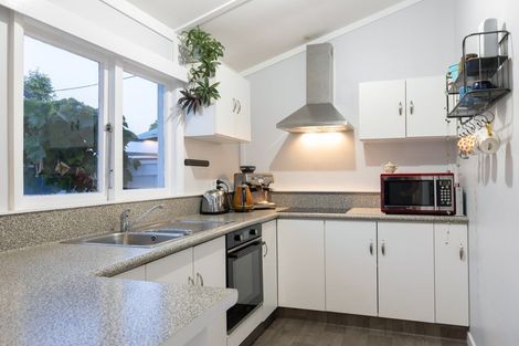 Photo of property in 37 Eltham Road, Blenheim, 7201