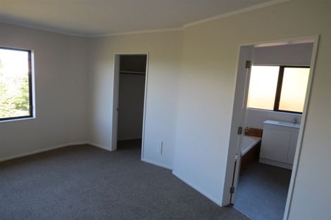 Photo of property in 8 Marjory Close, Broadmeadows, Wellington, 6035