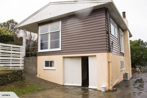 Photo of property in 9 Coates Street, Tawa, Wellington, 5028